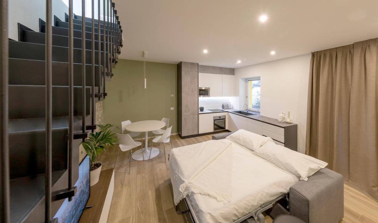Residence Casa Coppa Appartamento Duplex オメーニャ エクステリア 写真
